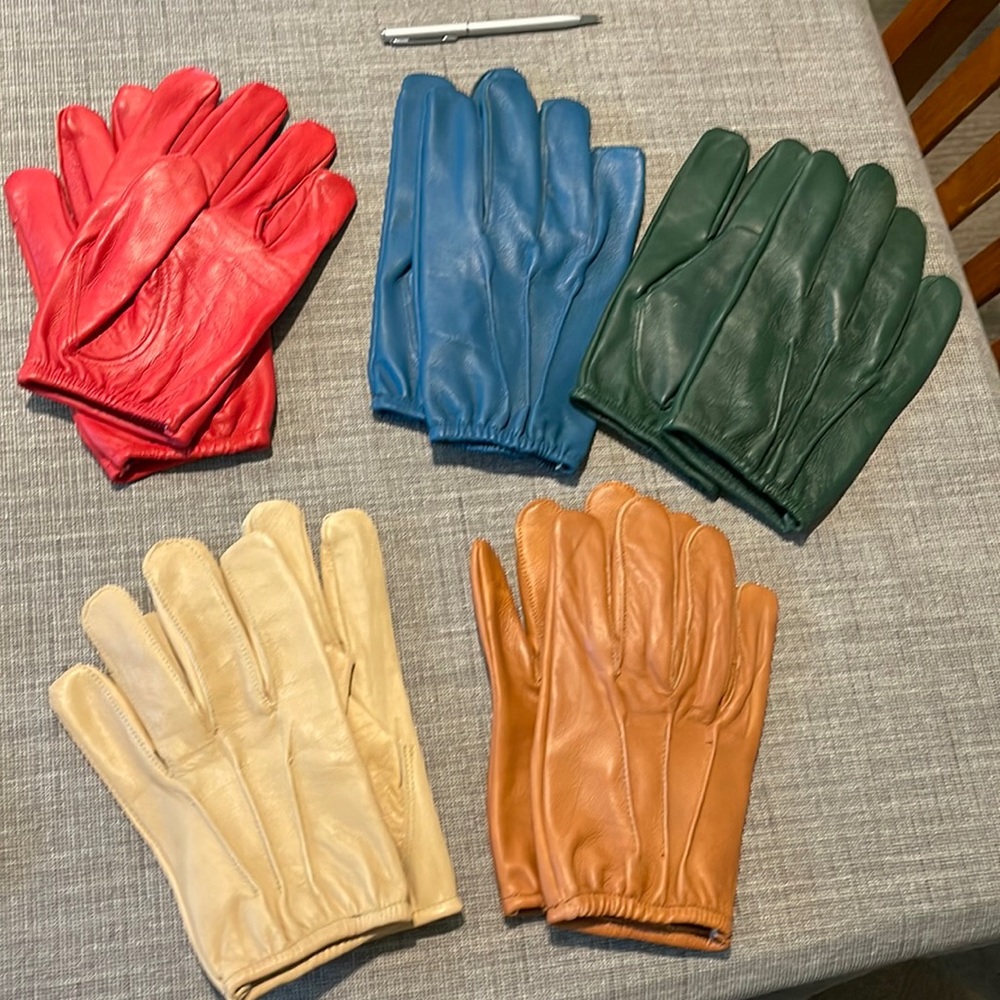 Lamb skin leather gloves 5 pairs 2 are size L and 3 are XL